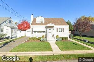 24 S Pine St, Fords, NJ 08863