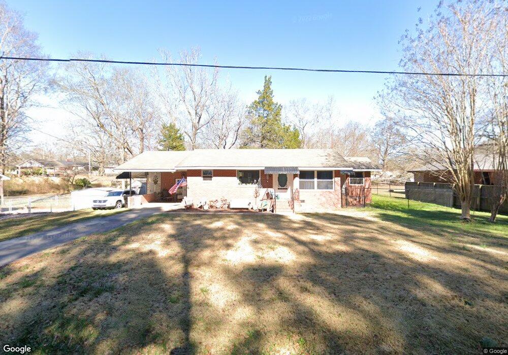 512 Holmes St, Barnesville, GA 30204 - photo 1