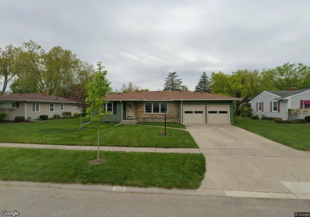 559 Harkness Dr, Adrian, MI 49221 - photo 1