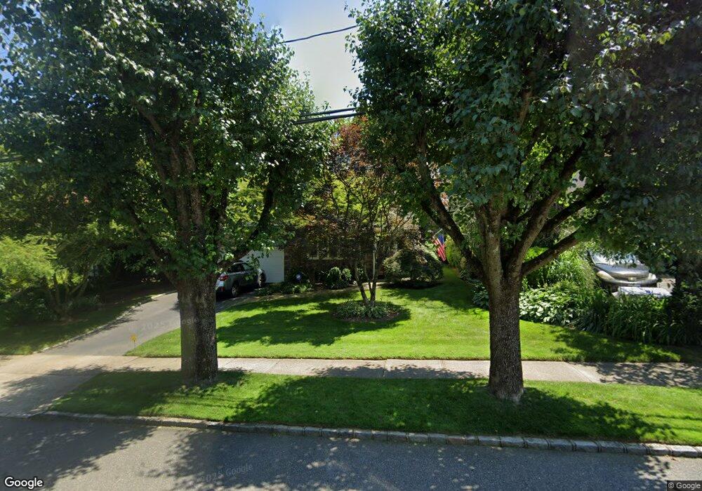 116 Webster Ave, Manhasset, NY 11030 - photo 1