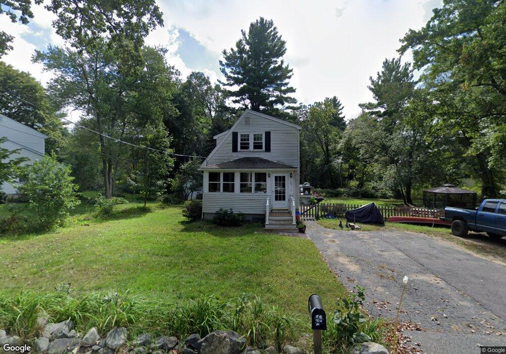 76 Mill St, Reading, MA 01867 - photo 1