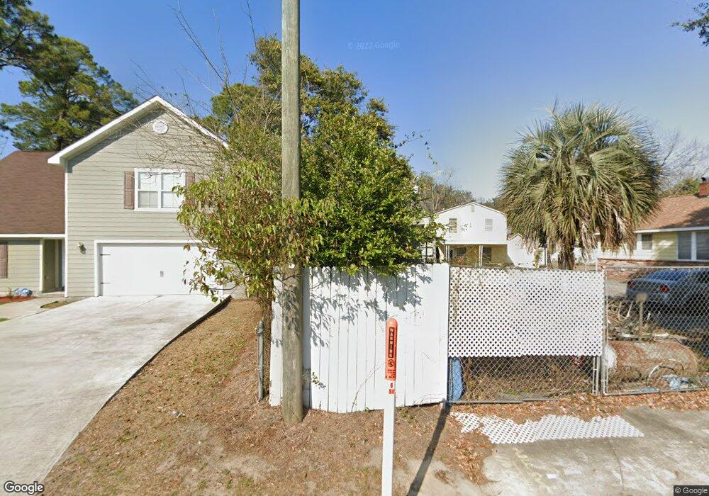 110 W 52nd St, Savannah, GA 31405 - photo 1