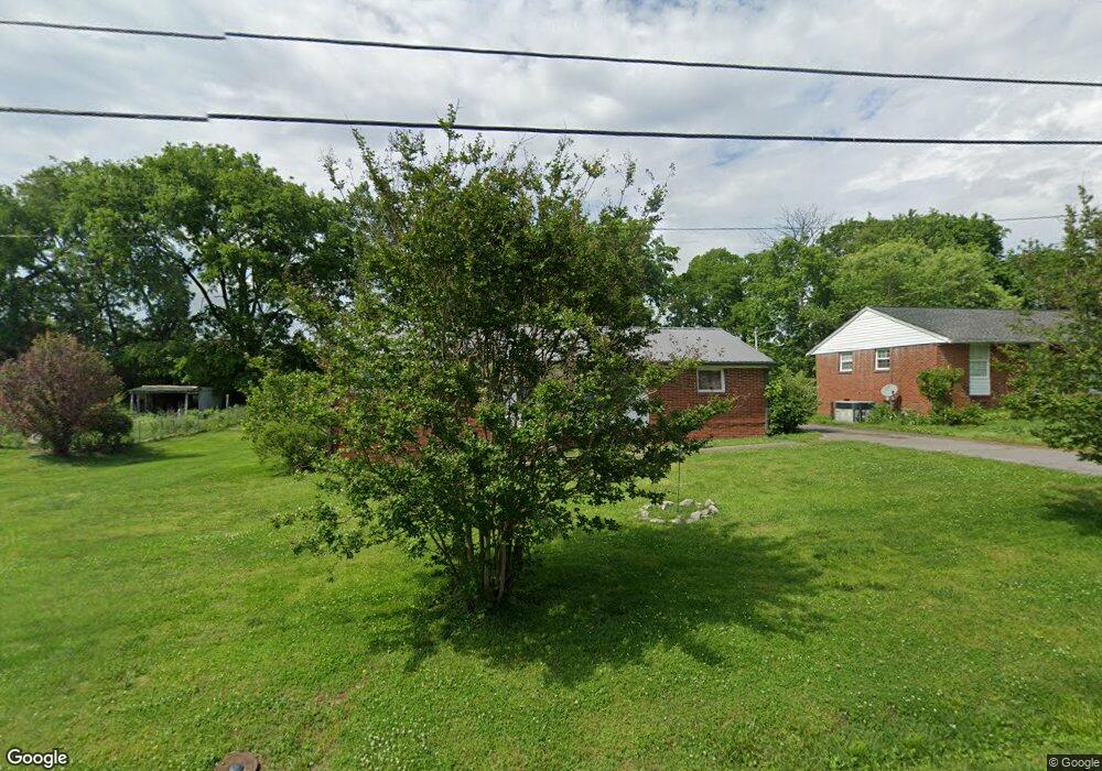 323 Chestnut Dr, Shelbyville, TN 37160 - photo 1