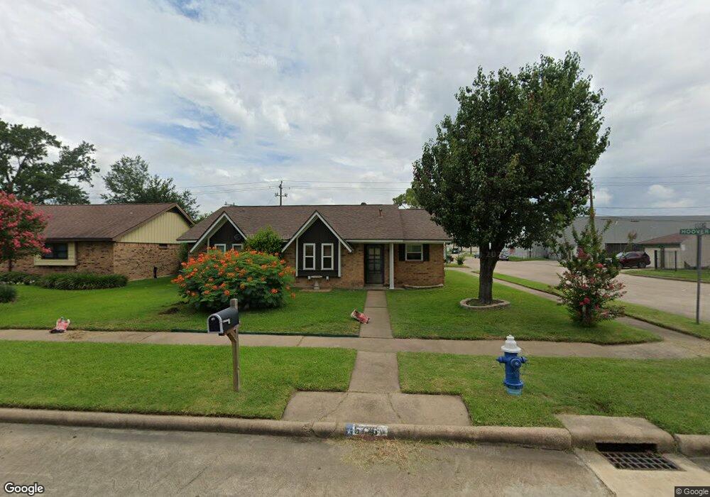 5726 Hoover St, Houston, TX 77092 - photo 1