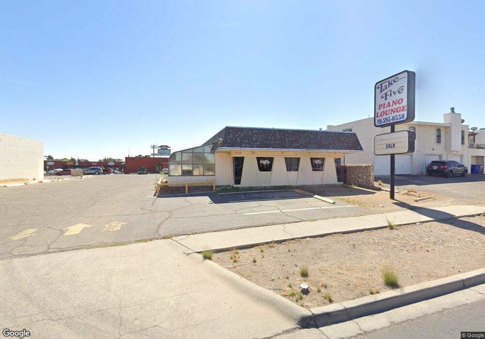 1626 N Yarbrough Dr, El Paso, TX 79925 - photo 1