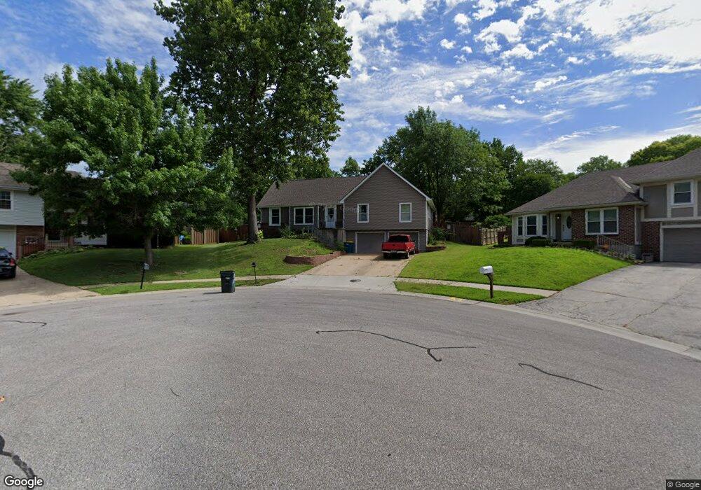 12410 W 70th St, Shawnee, KS 66216 - photo 1