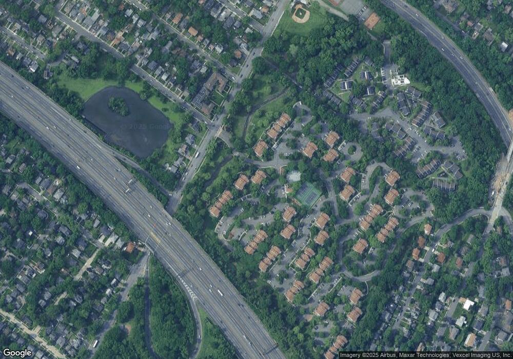 18 Regency Cir, Englewood, NJ 07631 - photo 1