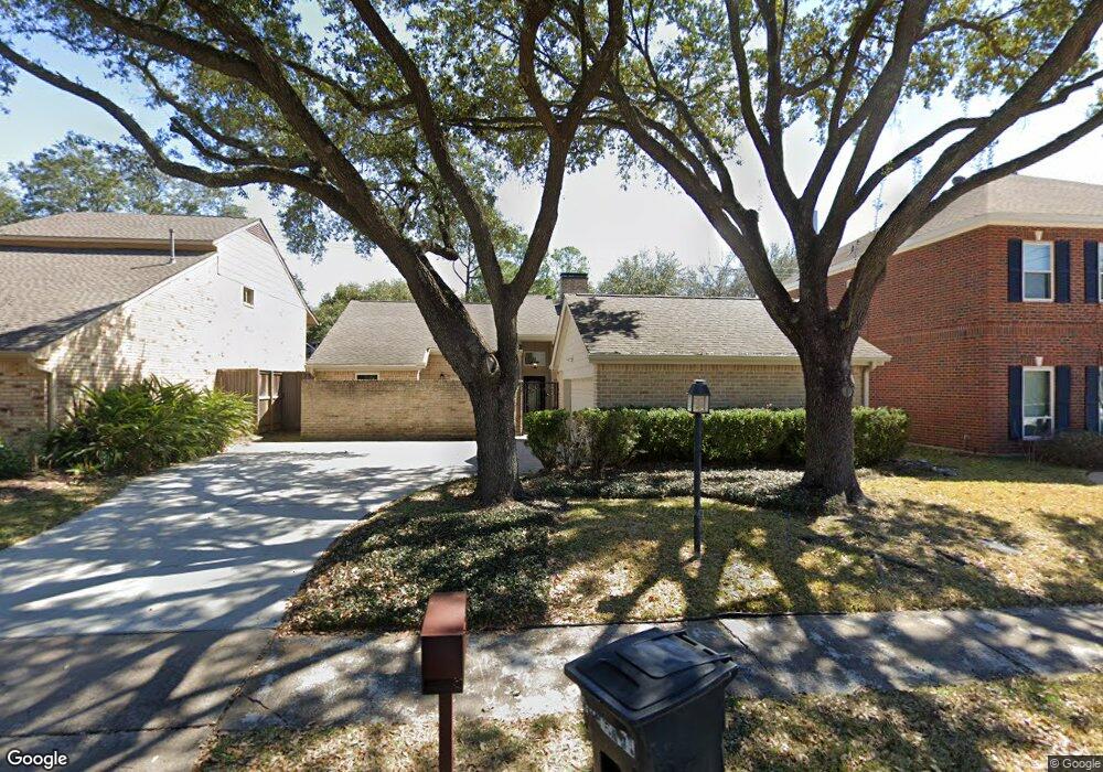 2331 Briar Branch Dr, Houston, TX 77042 - photo 1