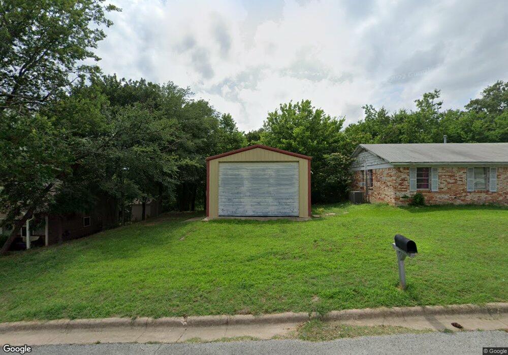 1827 S Travis Ave, Denison, TX 75021 - photo 1