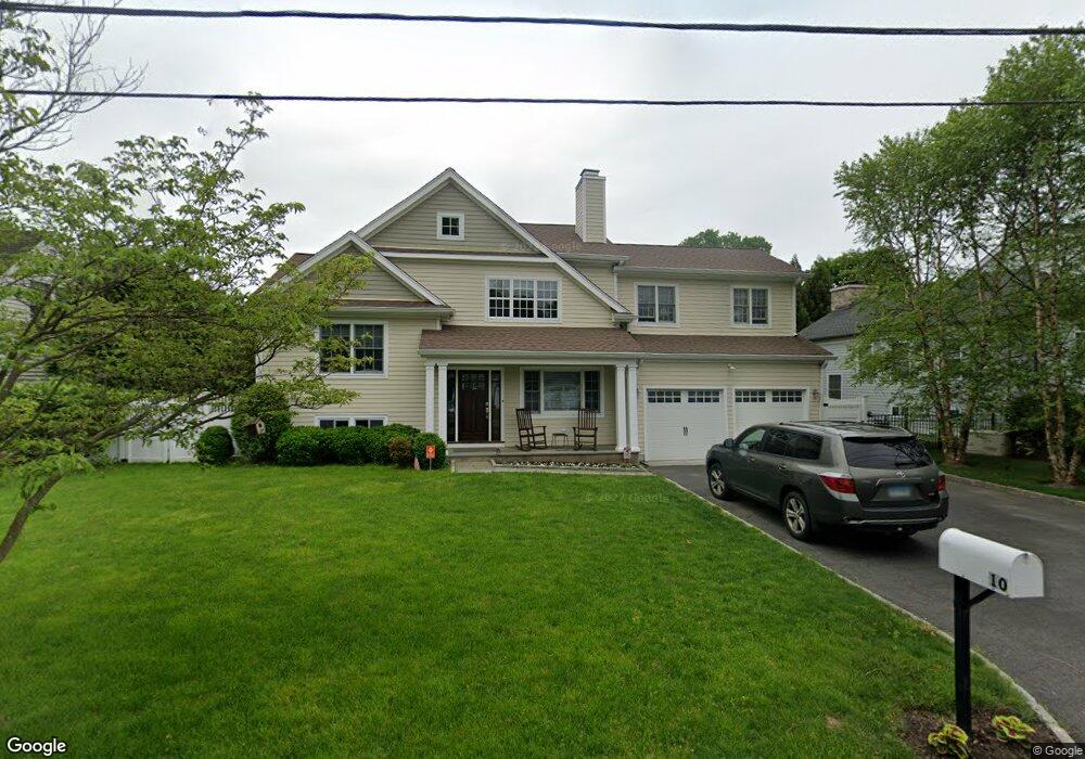 10 Halock Dr, Greenwich, CT 06831 - photo 1