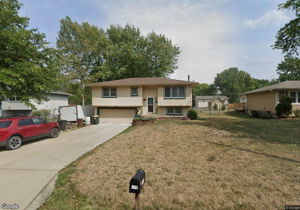 602 N Harrison St, Spring Hill, KS 66083 - photo 1
