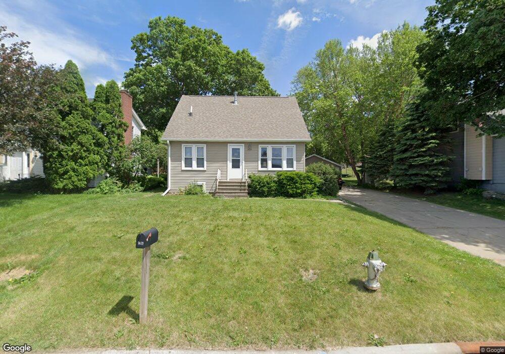 1429 W 19th St, Cedar Falls, IA 50613 - photo 1