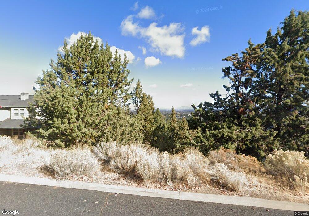 1262 NW Remarkable Dr, Bend, OR 97703 - photo 1