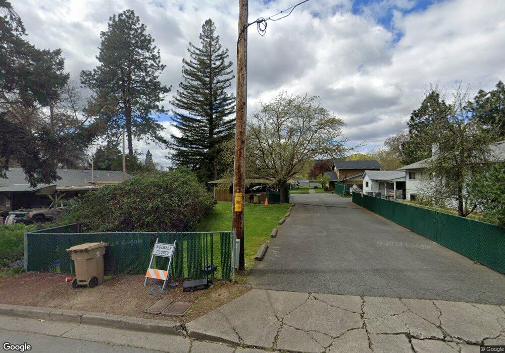 1314 NE 9th St, Grants Pass, OR 97526 - photo 1