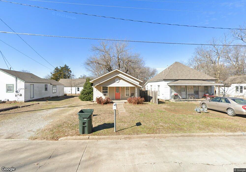 405 N Muskogee Ave, Claremore, OK 74017 - photo 1