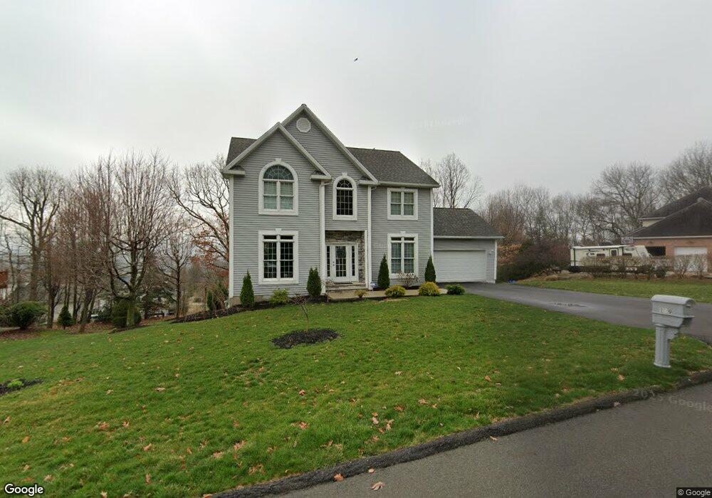 129 Hyland Hill Dr, Archbald, PA 18403 - photo 1
