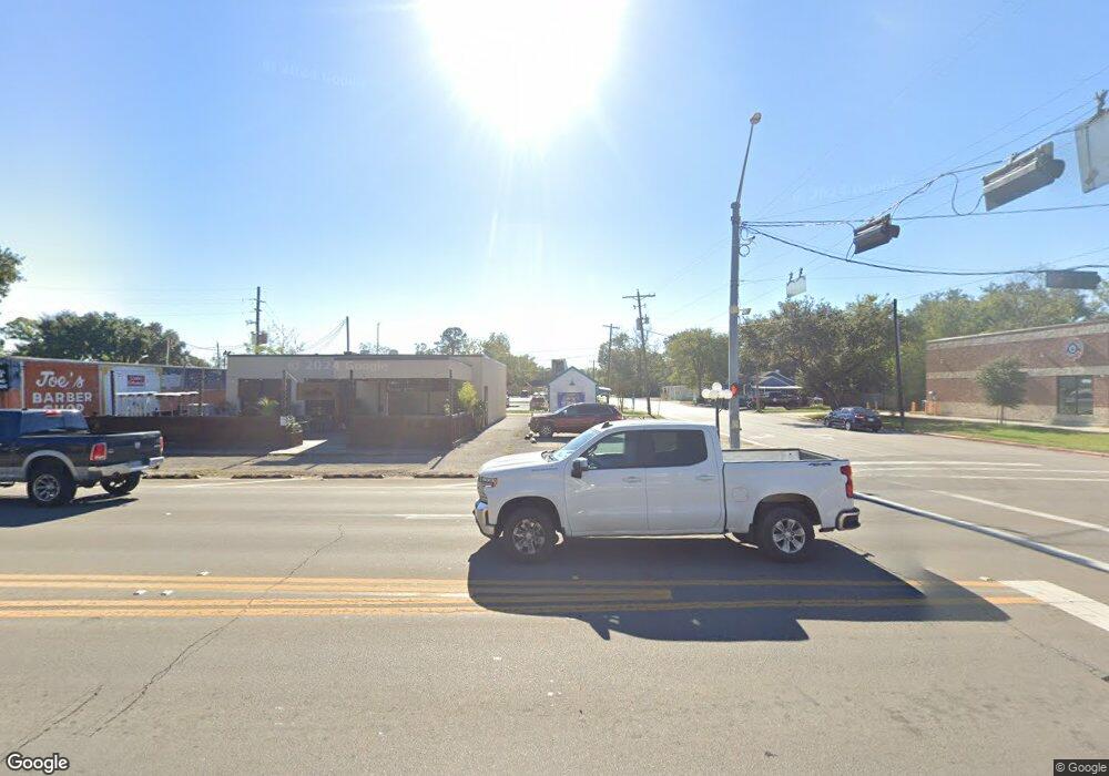 425 W Main St, Tomball, TX 77375 - photo 1