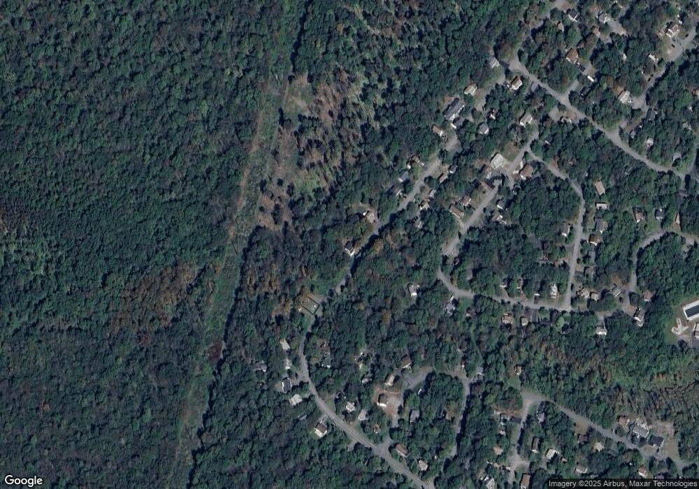 8672 Country Place Dr, Tobyhanna, PA 18466 - photo 1