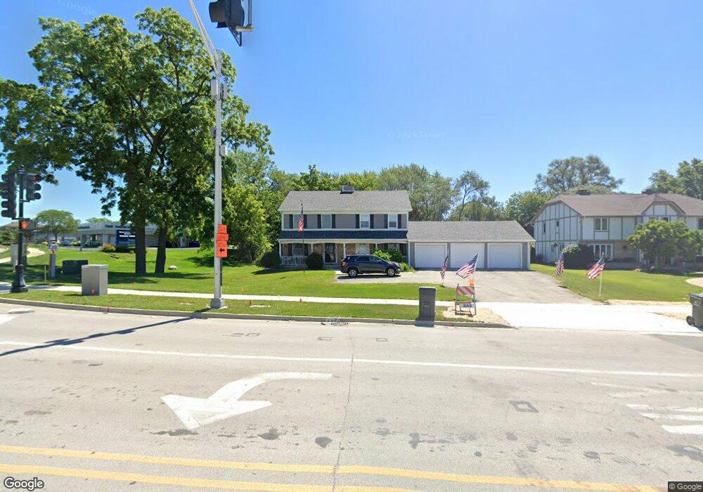 878 N Columbia St, Naperville, IL 60563 - photo 1