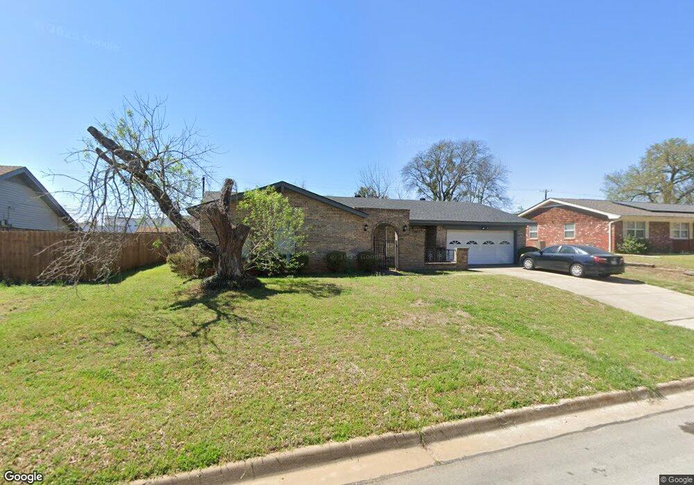 217 Cooper Dr, Hurst, TX 76053 - photo 1