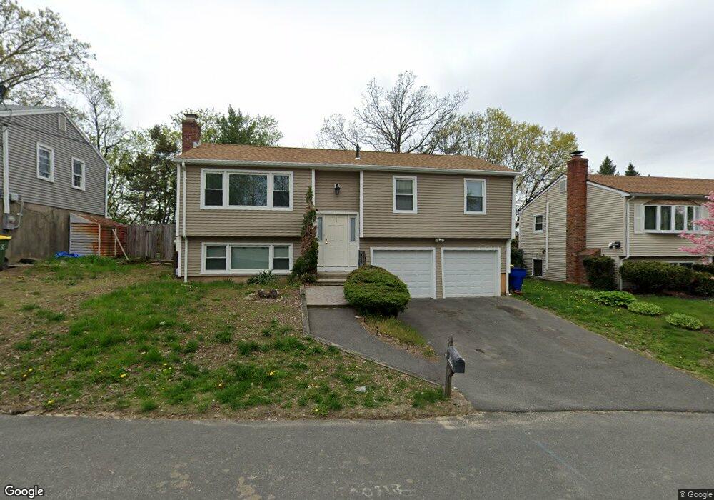 79 Horseshoe Dr, Waterbury, CT 06706 - photo 1