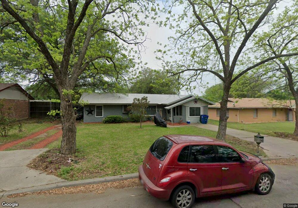 1603 Nichols St, Ennis, TX 75119 - photo 1