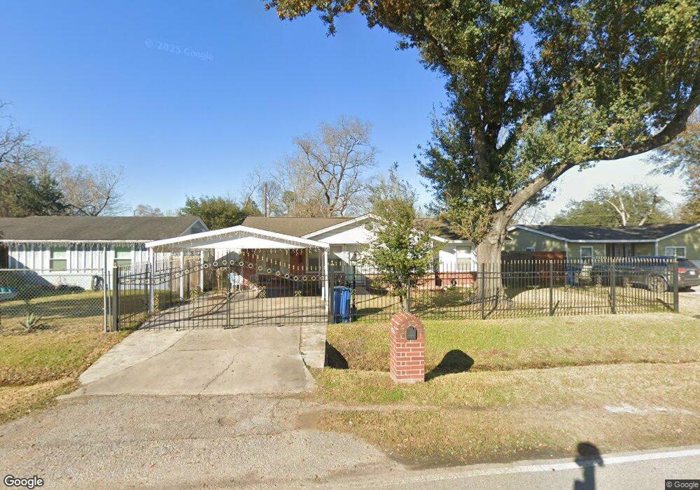 2427 Sunny Dr, Houston, TX 77093 - photo 1