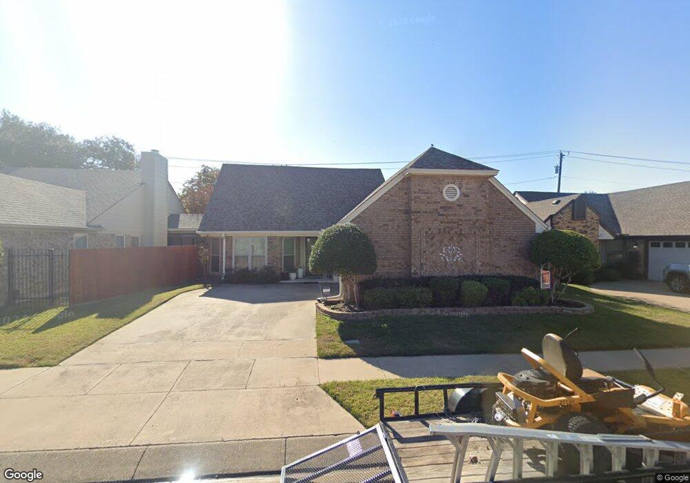 1617 Autumn Chase Square, Bedford, TX 76022 - photo 1