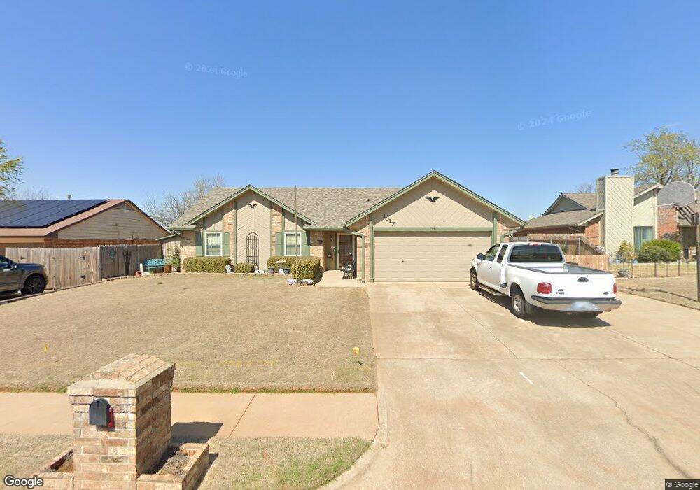 1317 NE 22nd St, Moore, OK 73160 - photo 1
