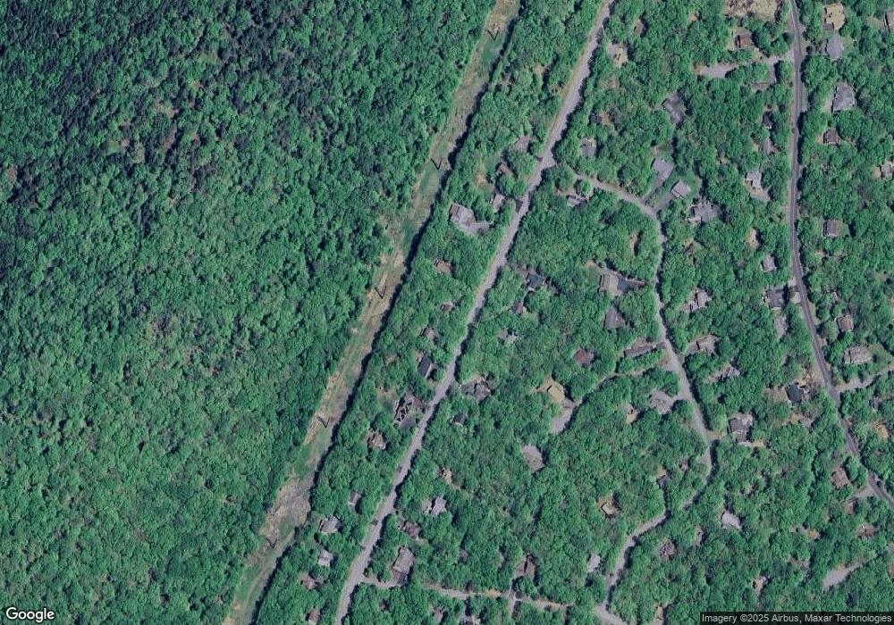 332 Surrey Dr, Hawley, PA 18428 - photo 1