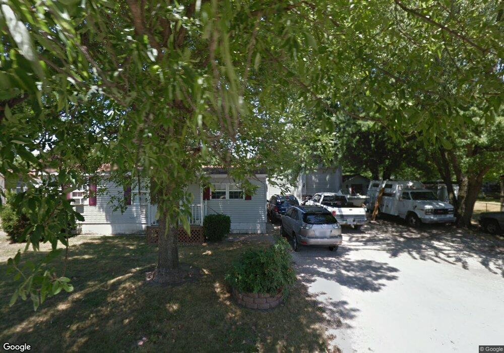 242 N Marnico Ln, Jacksonville, IL 62650 - photo 1