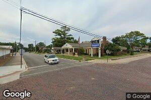 44 W Elm St, Albion, IL 62806