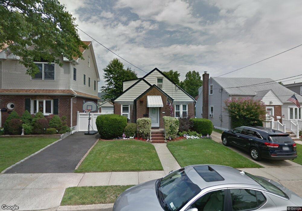 1028 Russell St, Franklin Square, NY 11010 - photo 1