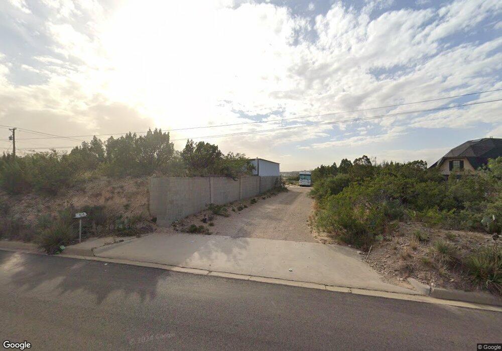 2404 Birdwell Ln, Big Spring, TX 79720 - photo 1