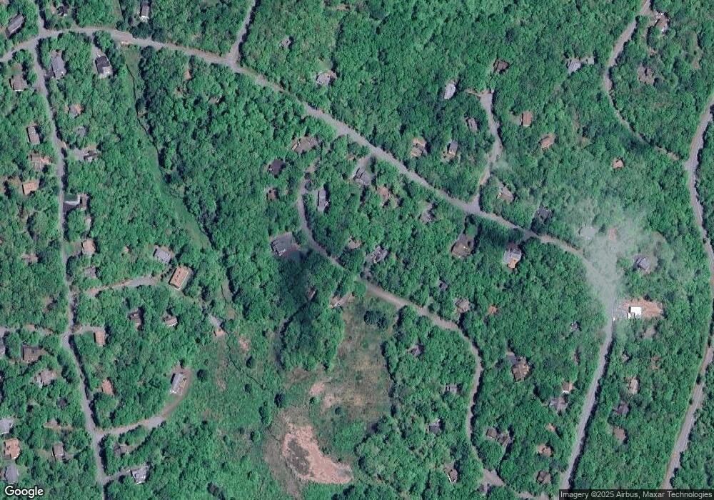 124 Buckboard Ln, Hawley, PA 18428 - photo 1