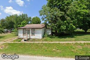 400 E Main St, Plainville, IL 62365