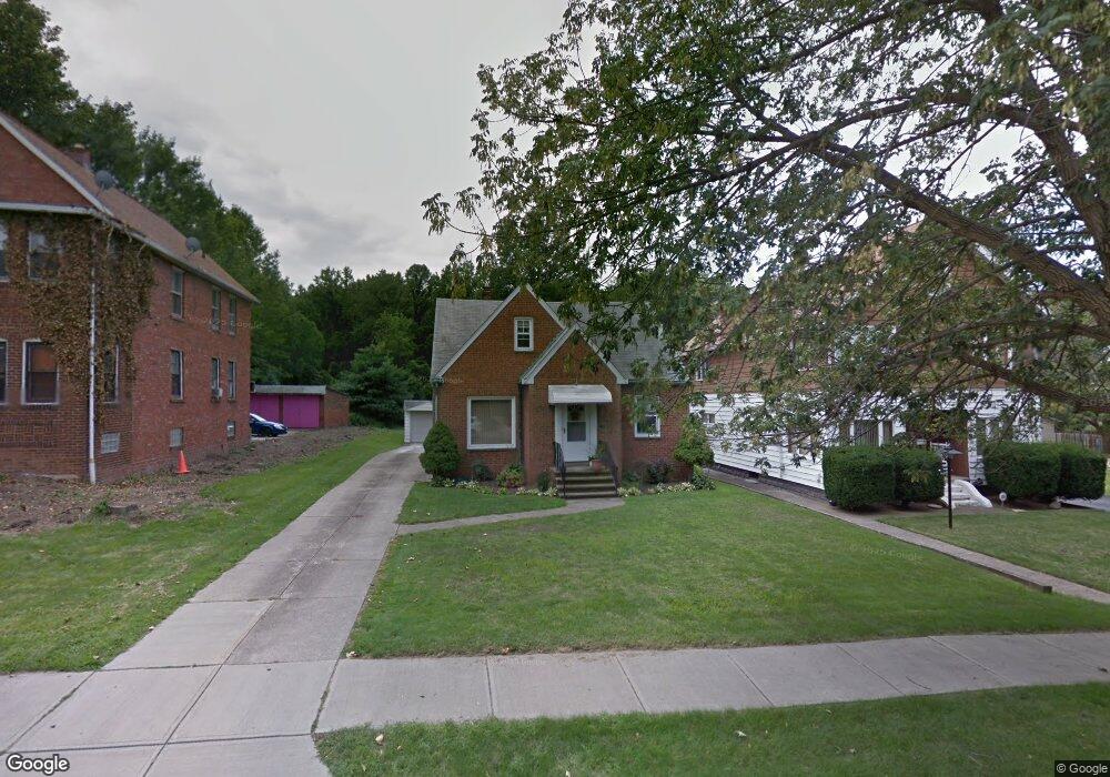 1424 Rockefeller Rd, Wickliffe, OH 44092 - photo 1