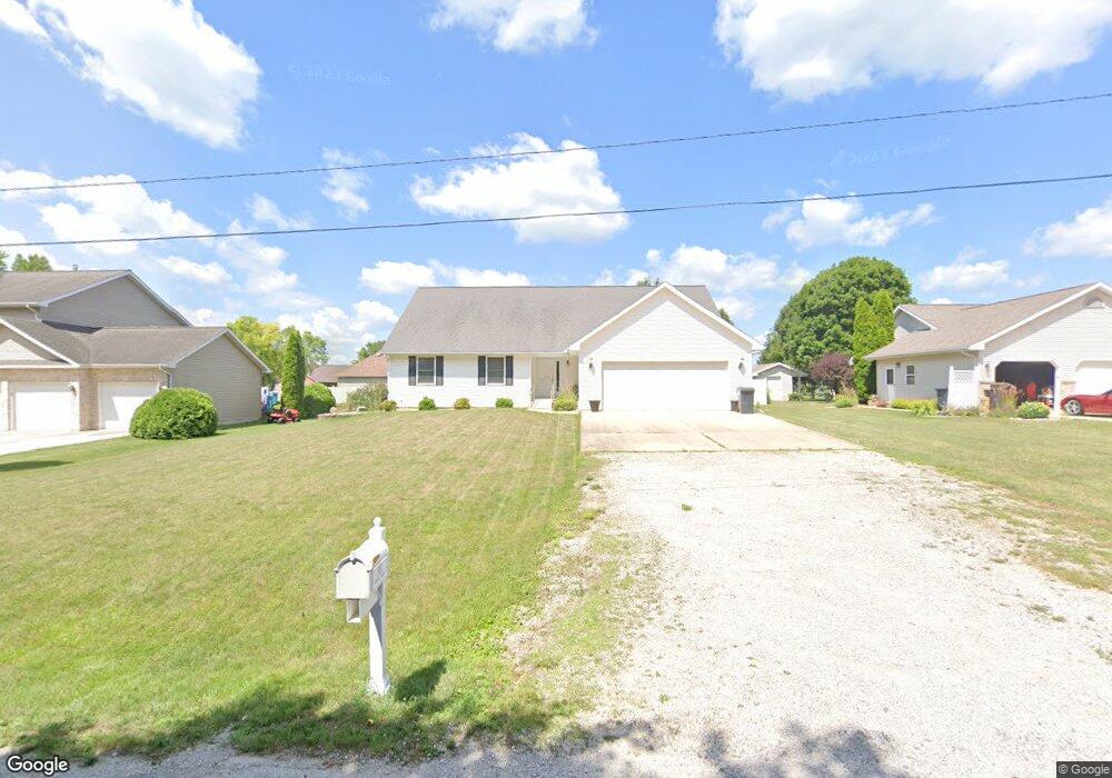 801 S Adams St, Philo, IL 61864 - photo 1