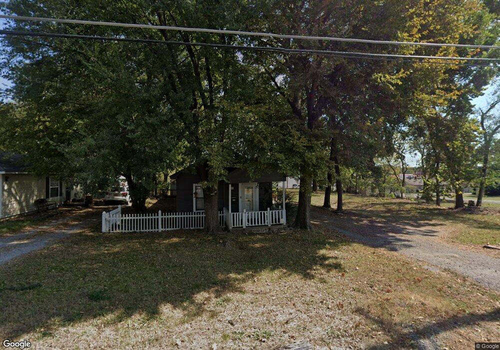 813 S College Ave, Tahlequah, OK 74464 - photo 1