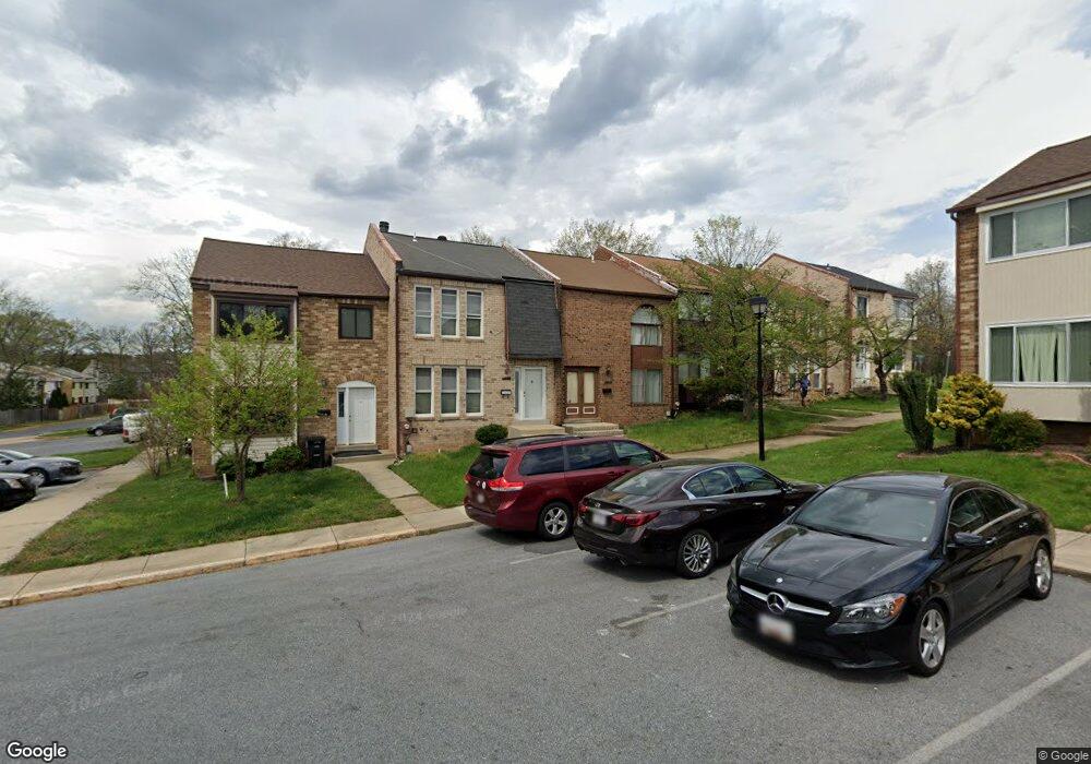 7027 Cipriano Woods Ct, Lanham, MD 20706 - photo 1