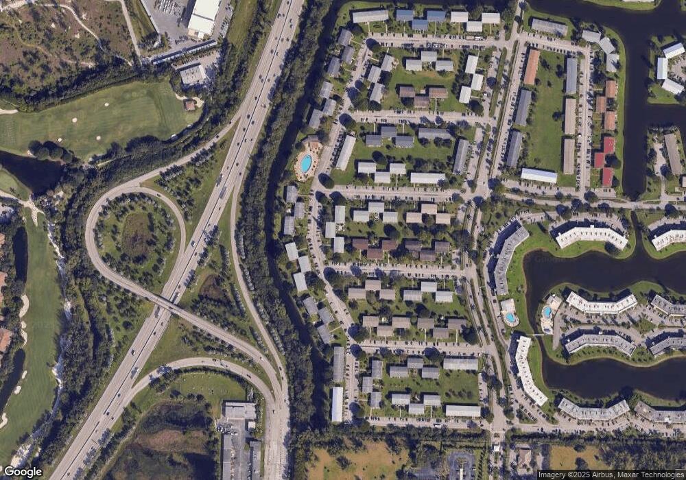 392 Windsor Q unit 392, West Palm Beach, FL 33417 - photo 1