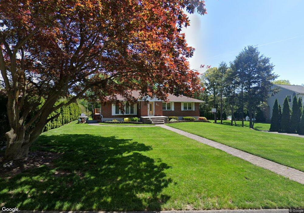 32 Wood Ave, Trumbull, CT 06611 - photo 1