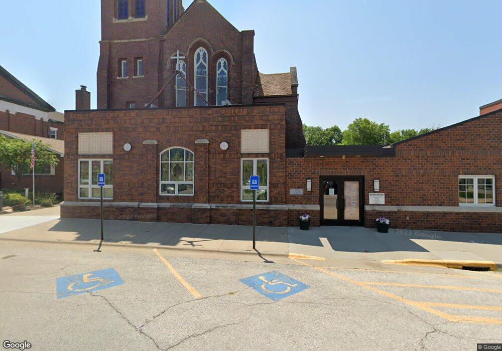 512 W Thomas Ave, Shenandoah, IA 51601 - photo 1