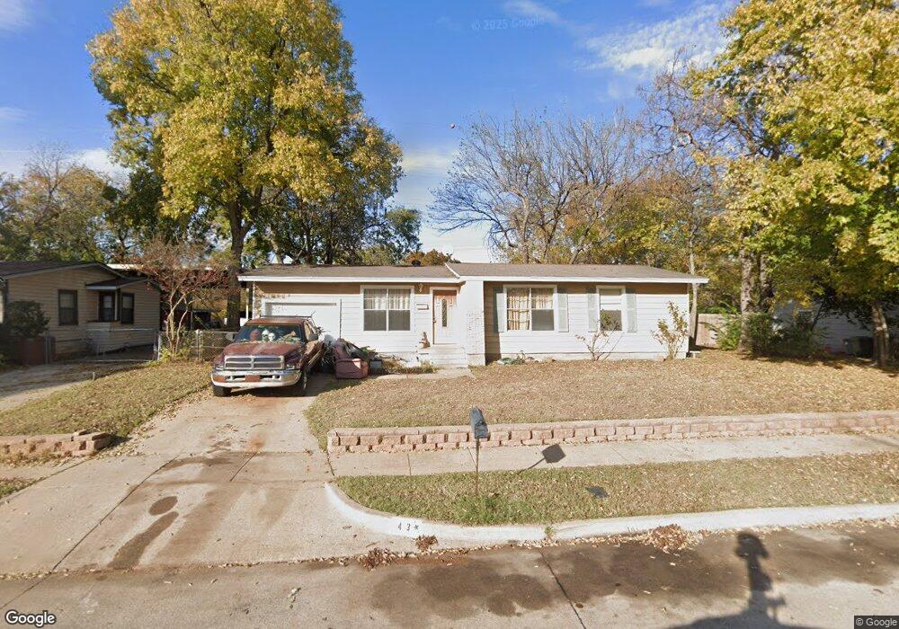 413 E Ellen Ave, Hurst, TX 76053 - photo 1