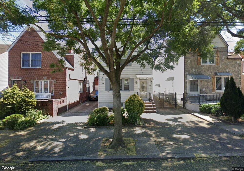 7729 170th St, Fresh Meadows, NY 11366 - photo 1