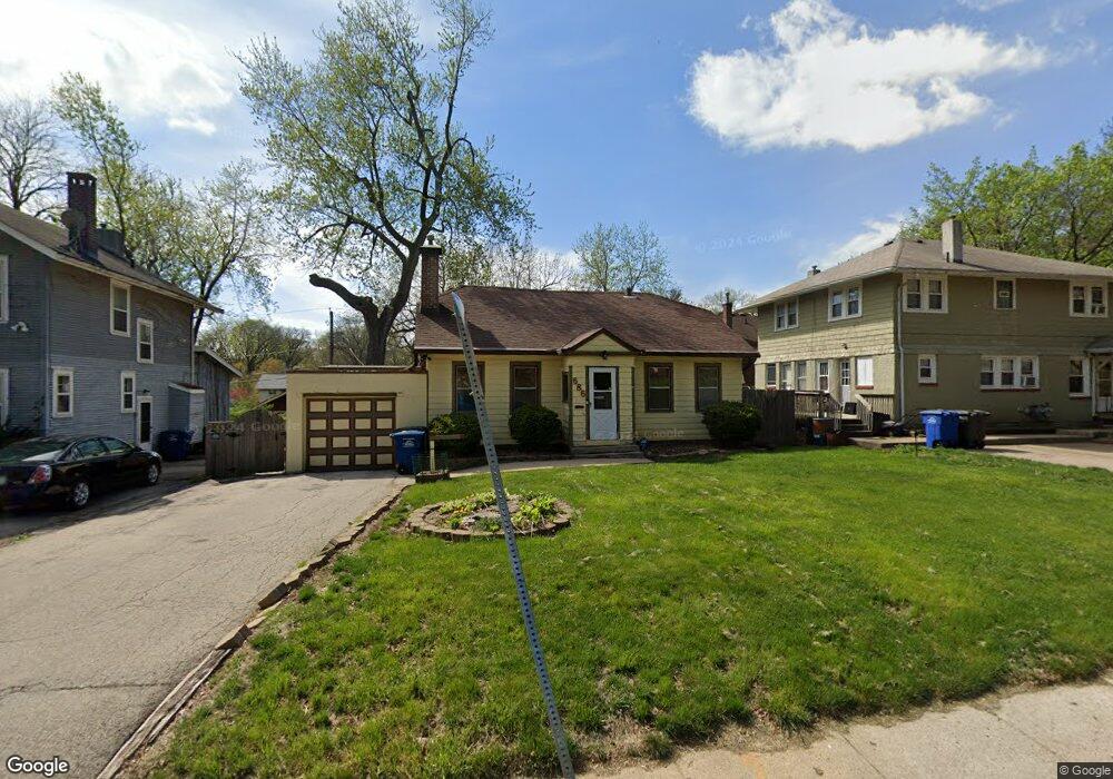 686 32nd St, Des Moines, IA 50312 - photo 1