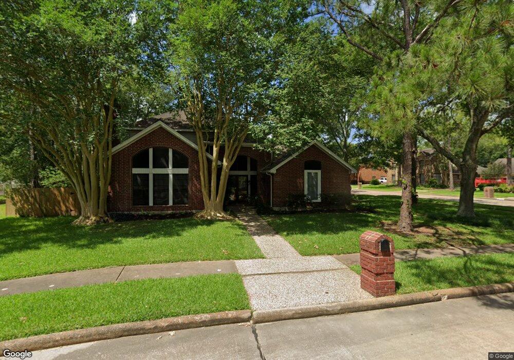 1007 Middlecreek St, Friendswood, TX 77546 - photo 1