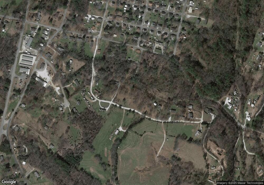 765 S Spring St, Walhalla, SC 29691 - photo 1