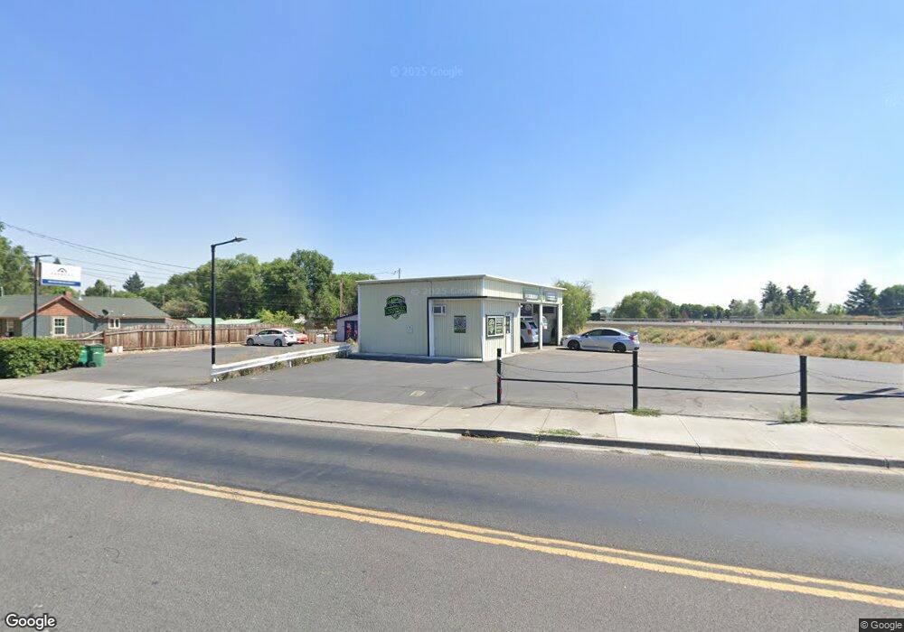 3810 Shasta Way, Klamath Falls, OR 97603 - photo 1