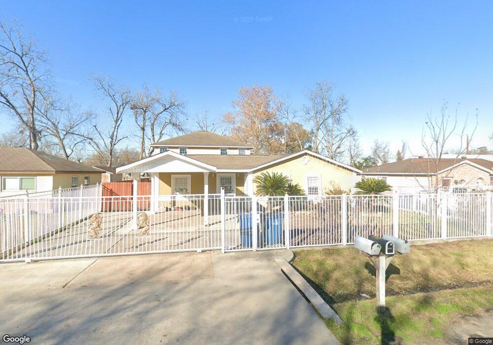 2311 Mooney Rd, Houston, TX 77093 - photo 1